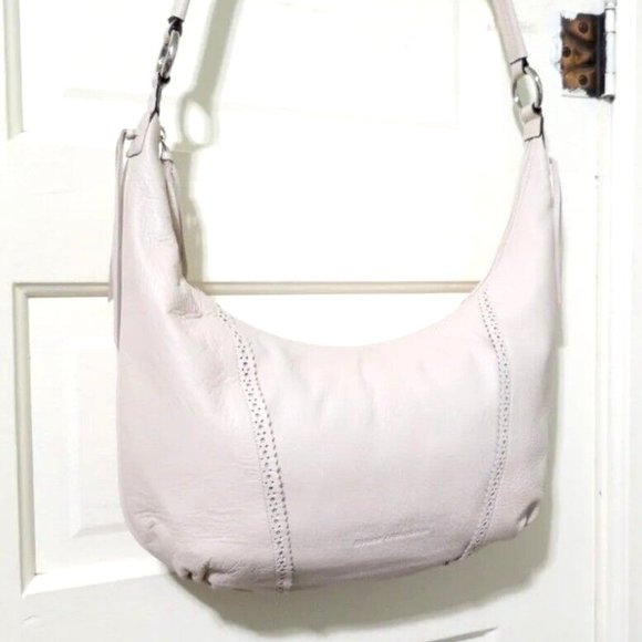 NEW Stone Mountain Cream 100% Leather Small Crescent Shoulder Bag Purse Top Zip - Picture 10 of 14